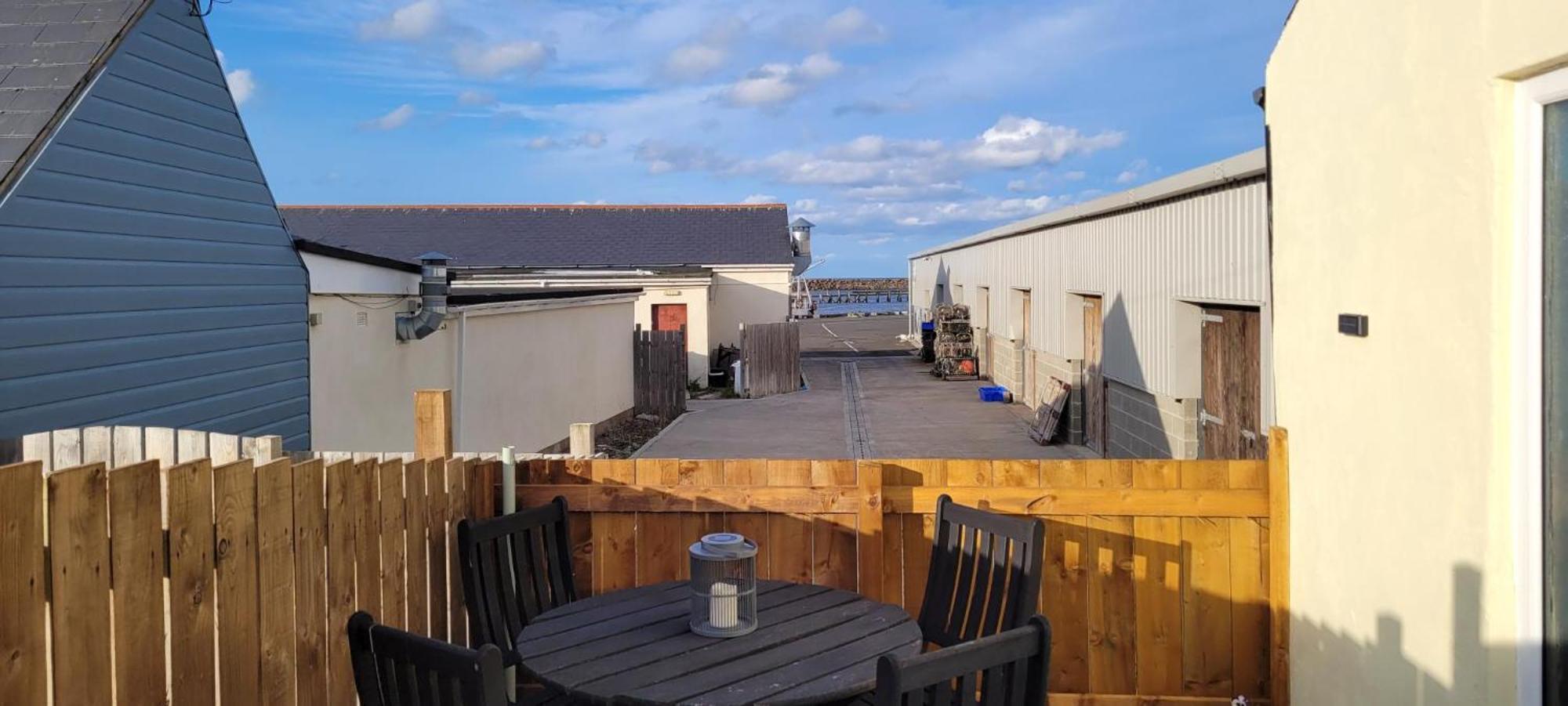 Amble Harbour Retreats Hotel Exterior photo