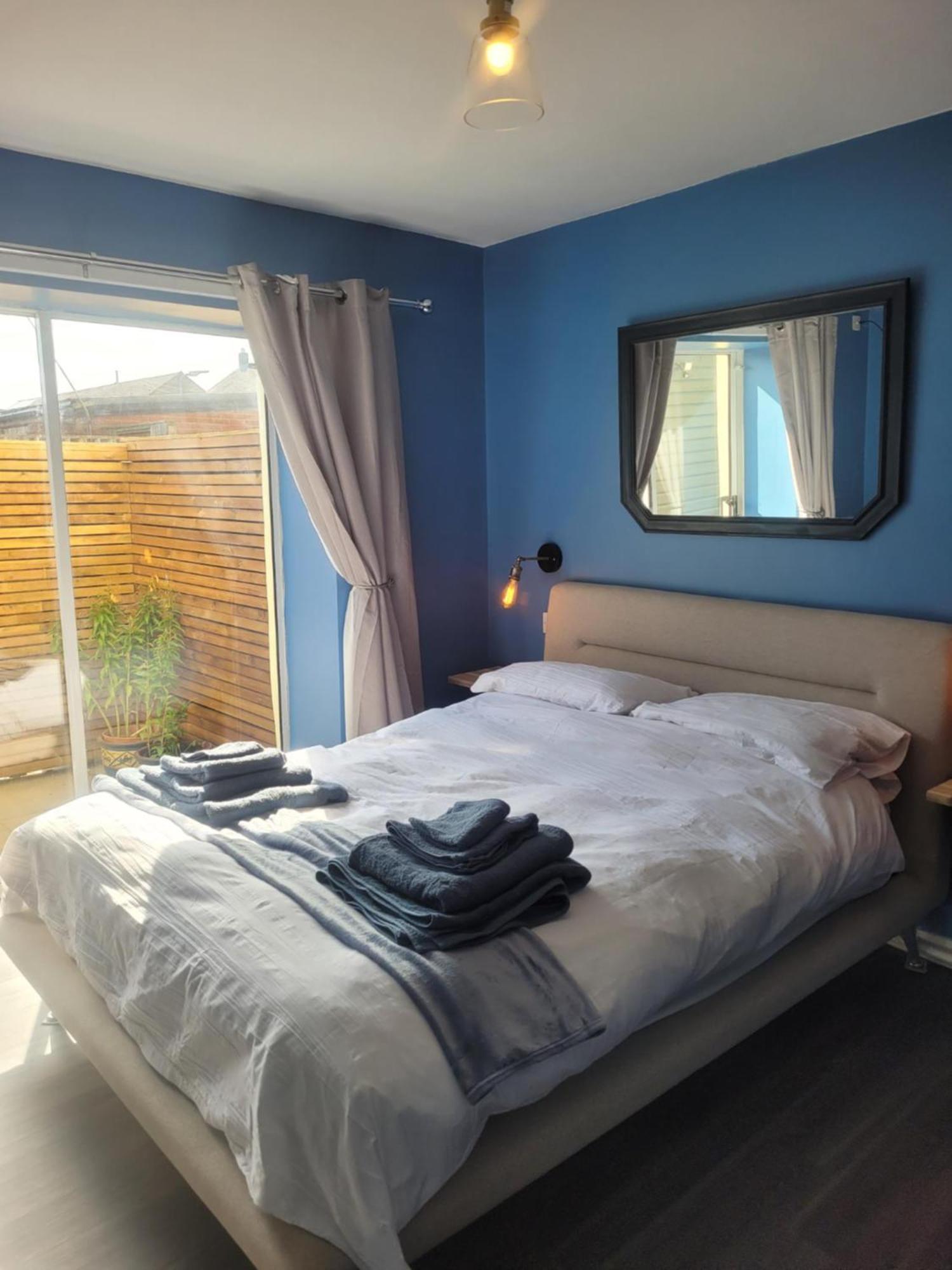 Amble Harbour Retreats Hotel Exterior photo