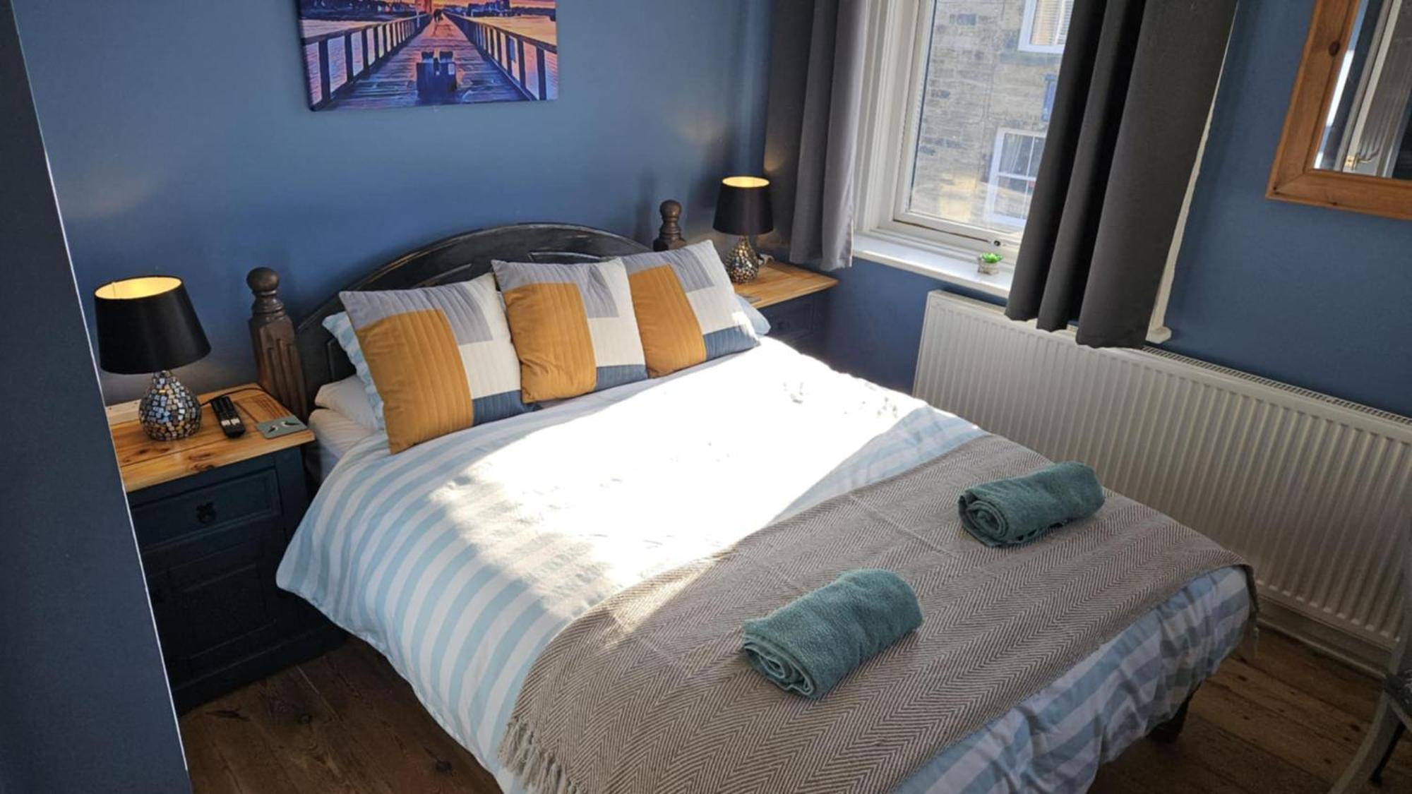Amble Harbour Retreats Hotel Exterior photo